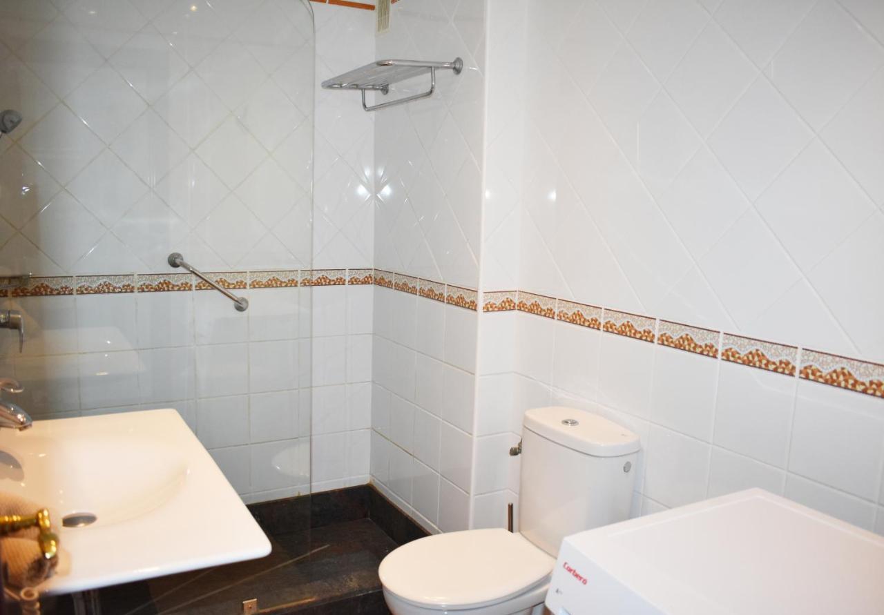 Playa Park 3 - 1 Bed - Ground Floor - Air-Con - Private Wi-Fi - Uk Tv Appartement Puerto del Carmen  Buitenkant foto